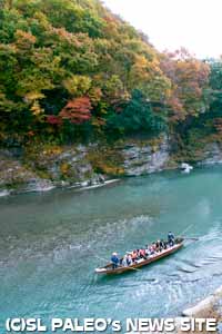 長瀞ライン下りと赤壁の紅葉