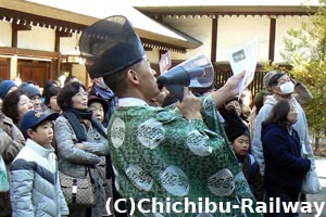 神主による秩父神社の由来解説