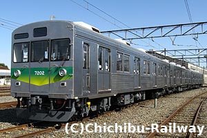 新型車両7000系の外観