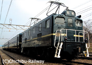 電気機関車201号での牽引となります。 電気機関車201号での牽引となります。